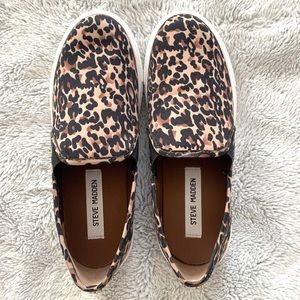 STEVE MADDEN- cheetah print slip on sneaker